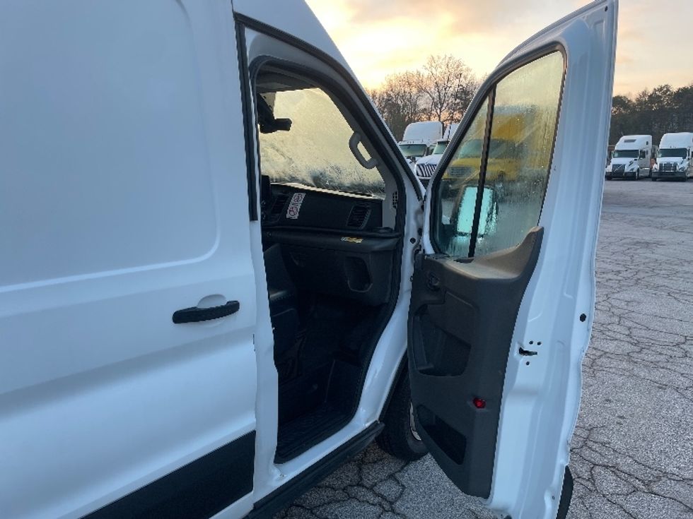 Cargo Van (Panel Van)-Light and Medium Duty Trucks-Ford-2020-Transit 350-Forest Park-GA-61,678\n\t\tmiles-$ 39,500 - Image 20