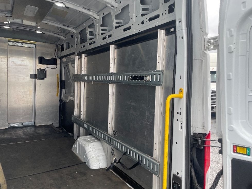 Cargo Van (Panel Van)-Light and Medium Duty Trucks-Ford-2020-Transit 350-Forest Park-GA-67,383\n\t\tmiles-$ 39,000 - Image 12
