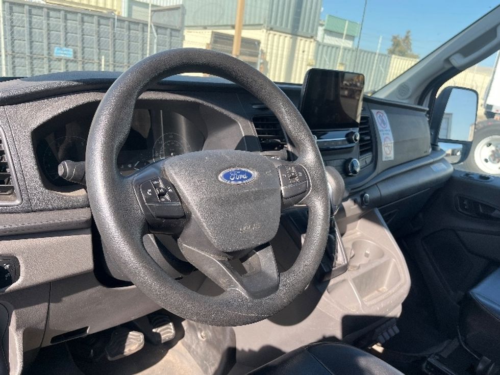 Cargo Van (Panel Van)-Light and Medium Duty Trucks-Ford-2020-Transit 350-Fresno-CA-55,072\n\t\tmiles-$ 38,250 - Image 15