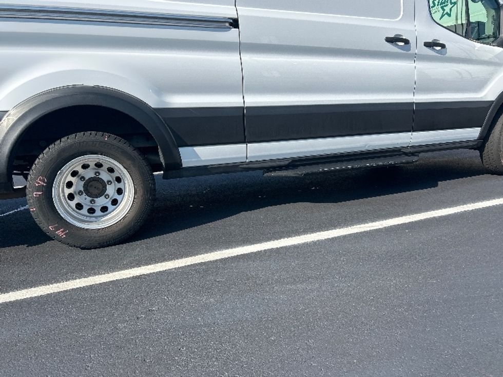 Cargo Van (Panel Van)-Light and Medium Duty Trucks-Ford-2020-Transit 350-Greensboro-NC-62,062\n\t\tmiles-$ 37,000 - Image 14