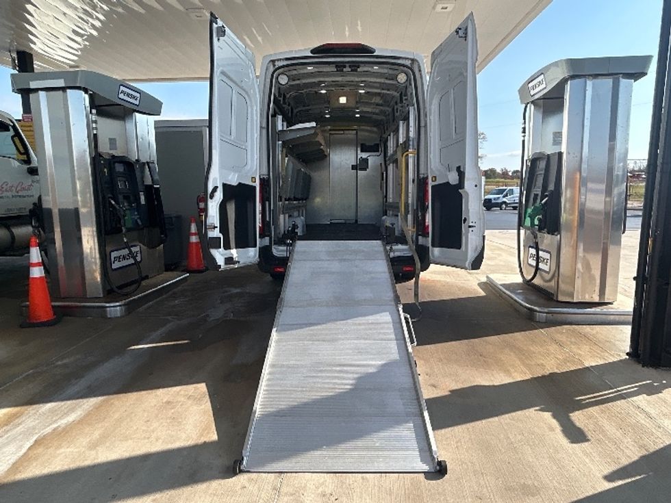 Cargo Van (Panel Van)-Light and Medium Duty Trucks-Ford-2020-Transit 350-Greensboro-NC-62,062\n\t\tmiles-$ 37,000 - Image 9