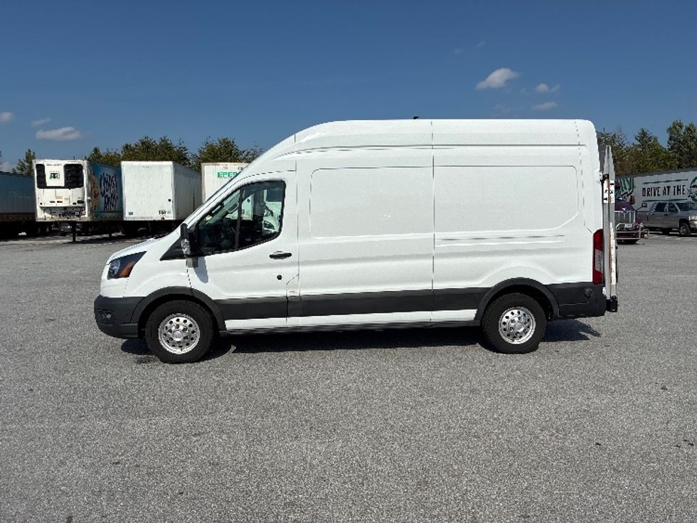 Cargo Van (Panel Van)-Light and Medium Duty Trucks-Ford-2020-Transit 350-Greenville-SC-57,246\n\t\tmiles-$ 35,500 - Image 4