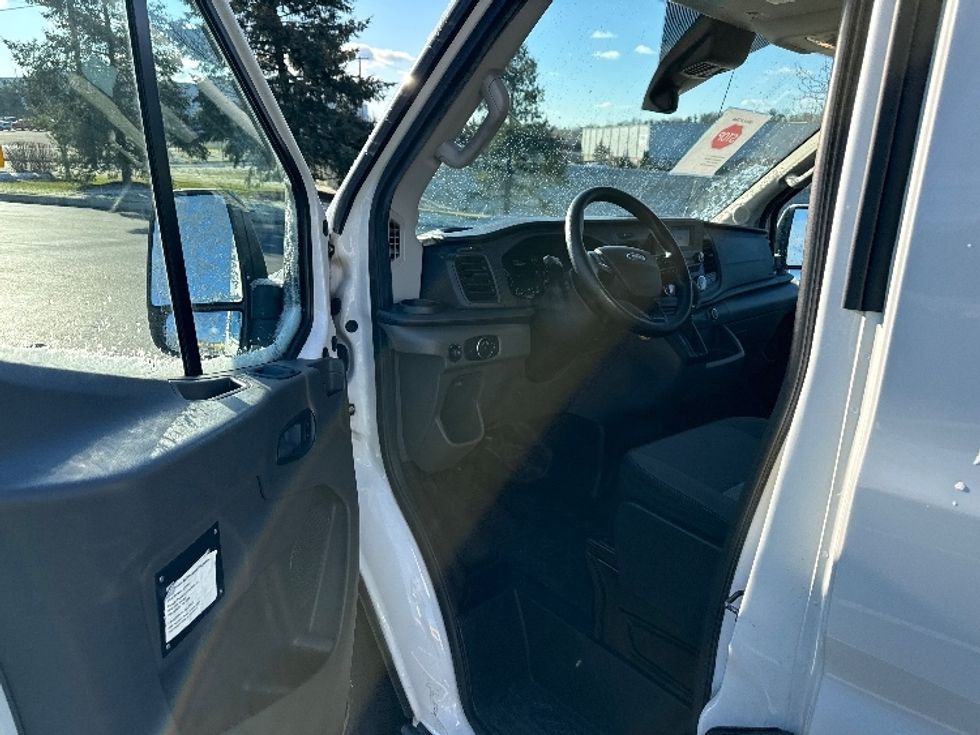 Cargo Van (Panel Van)-Light and Medium Duty Trucks-Ford-2020-Transit 350-Harrisburg-PA-141,363\n\t\tmiles-$ 27,750 - Image 16