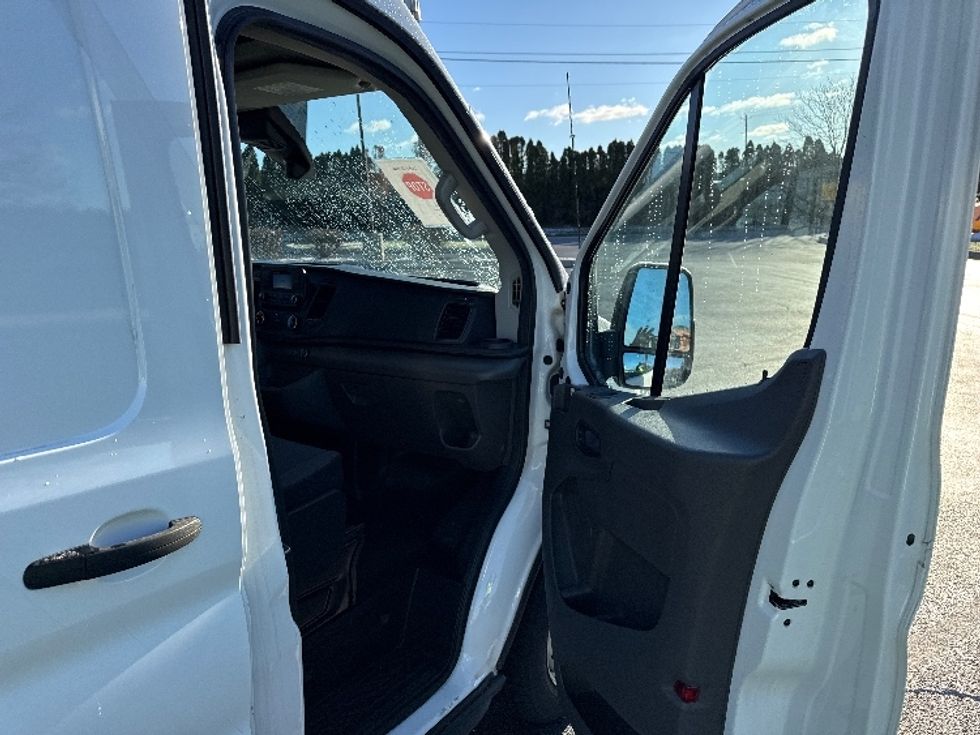 Cargo Van (Panel Van)-Light and Medium Duty Trucks-Ford-2020-Transit 350-Harrisburg-PA-141,363\n\t\tmiles-$ 27,750 - Image 20