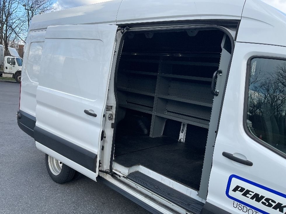 Cargo Van (Panel Van)-Light and Medium Duty Trucks-Ford-2020-Transit 350-Harrisburg-PA-141,363\n\t\tmiles-$ 27,750 - Image 26