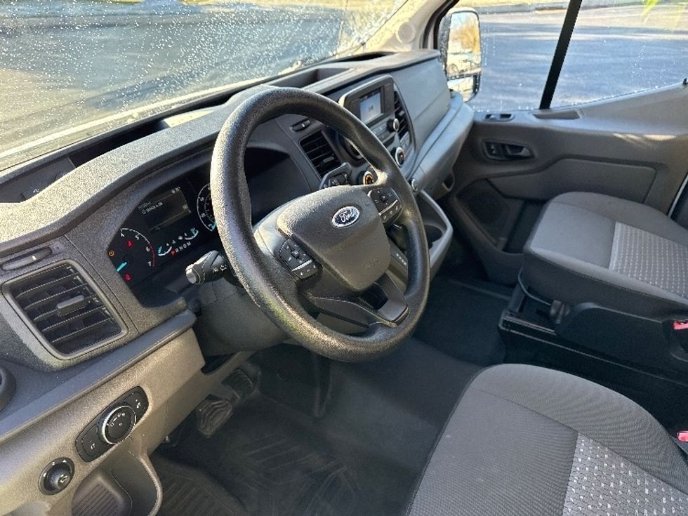 Cargo Van (Panel Van)-Light and Medium Duty Trucks-Ford-2020-Transit 350-Harrisburg-PA-158,402\n\t\tmiles-$ 25,250 - Image 17
