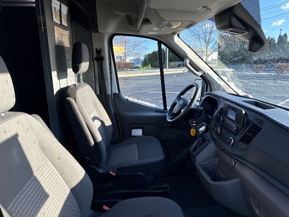 Cargo Van (Panel Van)-Light and Medium Duty Trucks-Ford-2020-Transit 350-Harrisburg-PA-158,402\n\t\tmiles-$ 25,250 - Image 21