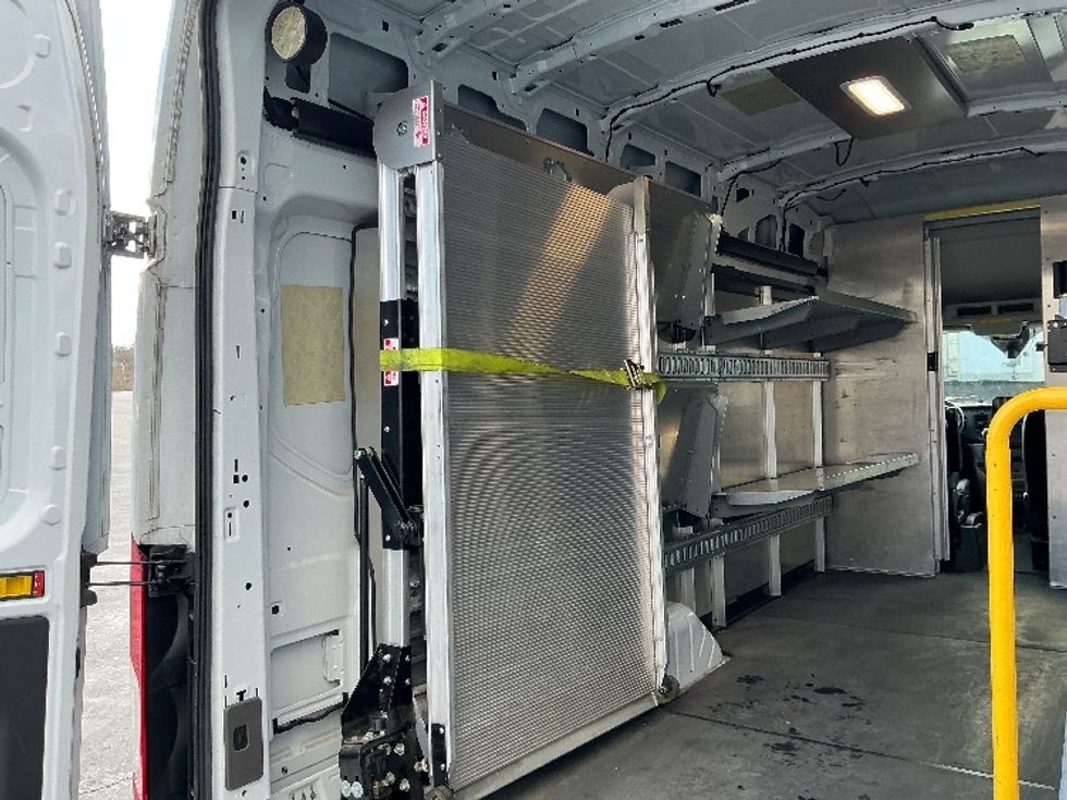 Cargo Van (Panel Van)-Light and Medium Duty Trucks-Ford-2020-Transit 350-Harrisburg-PA-37,955\n\t\tmiles-$ 40,500 - Image 11