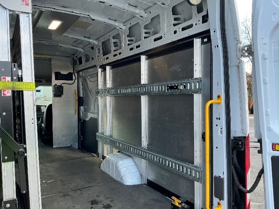 Cargo Van (Panel Van)-Light and Medium Duty Trucks-Ford-2020-Transit 350-Harrisburg-PA-37,955\n\t\tmiles-$ 40,500 - Image 12