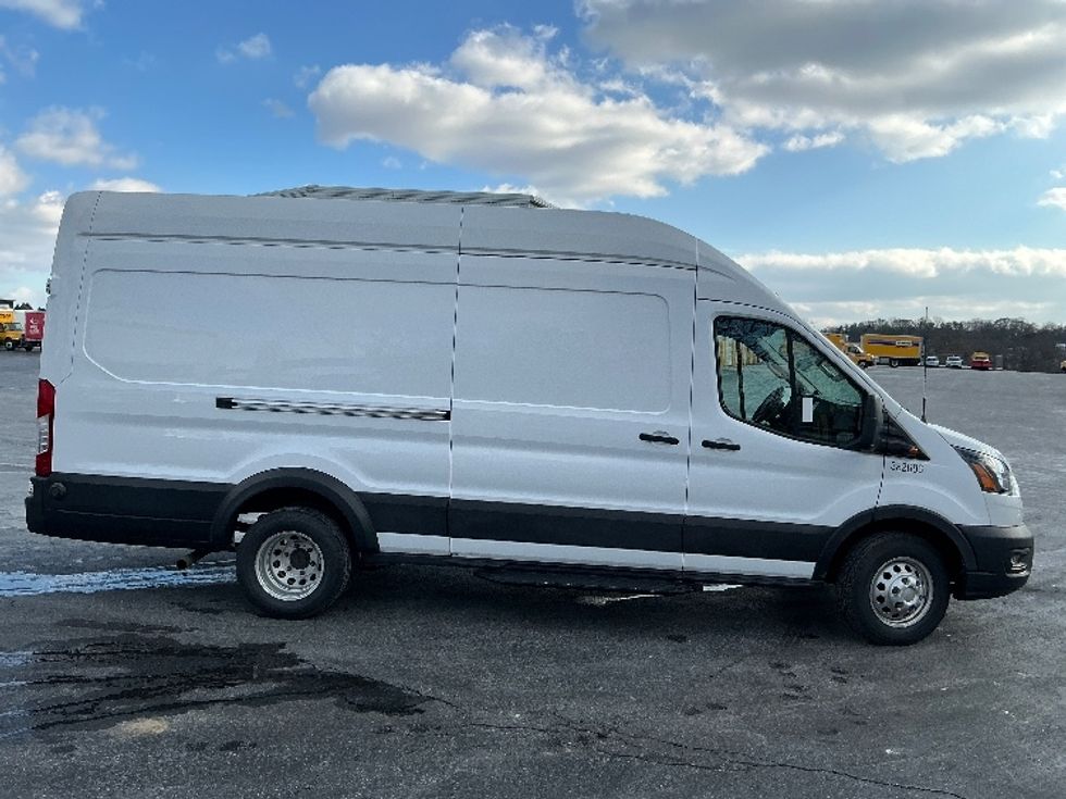Cargo Van (Panel Van)-Light and Medium Duty Trucks-Ford-2020-Transit 350-Harrisburg-PA-37,955\n\t\tmiles-$ 40,500 - Image 15