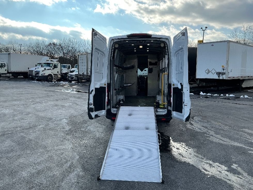 Cargo Van (Panel Van)-Light and Medium Duty Trucks-Ford-2020-Transit 350-Harrisburg-PA-37,955\n\t\tmiles-$ 40,500 - Image 9
