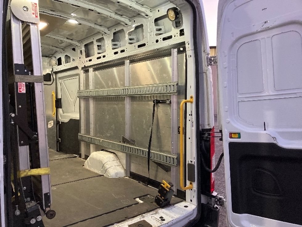 Cargo Van (Panel Van)-Light and Medium Duty Trucks-Ford-2020-Transit 350-Hueytown-AL-73,265\n\t\tmiles-$ 38,500 - Image 12