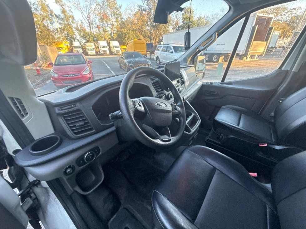 Cargo Van (Panel Van)-Light and Medium Duty Trucks-Ford-2020-Transit 350-Jacksonville-FL-52,632\n\t\tmiles-$ 40,000 - Image 17