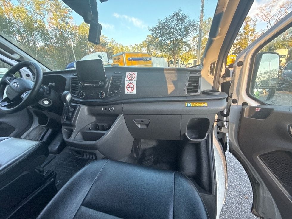Cargo Van (Panel Van)-Light and Medium Duty Trucks-Ford-2020-Transit 350-Jacksonville-FL-52,632\n\t\tmiles-$ 40,000 - Image 21