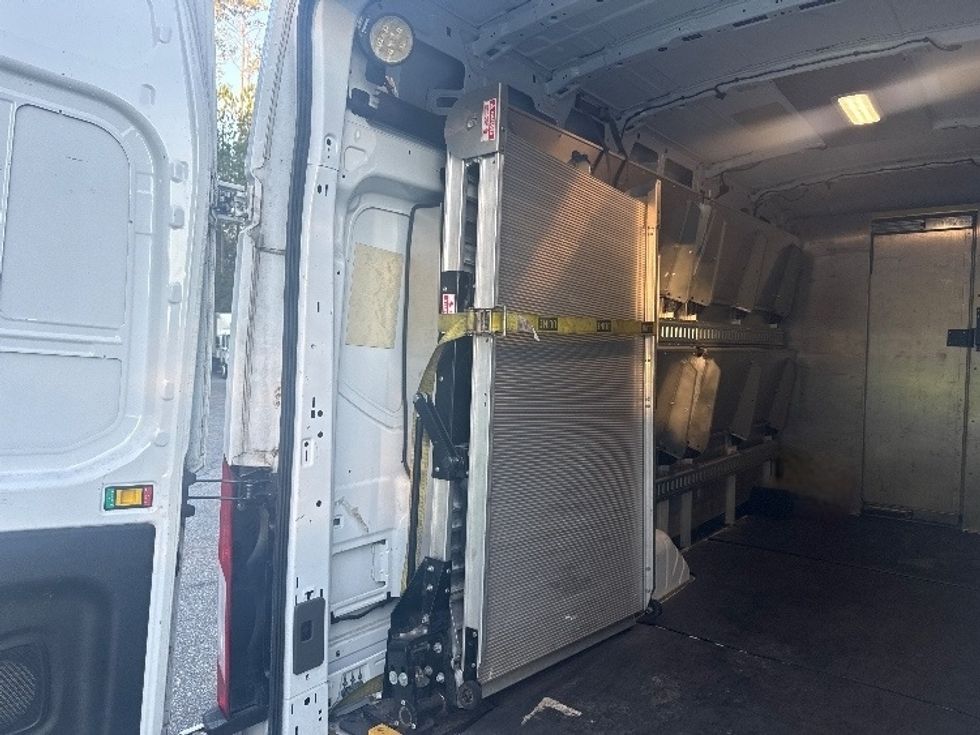 Cargo Van (Panel Van)-Light and Medium Duty Trucks-Ford-2020-Transit 350-Jacksonville-FL-52,632\n\t\tmiles-$ 40,000 - Image 9