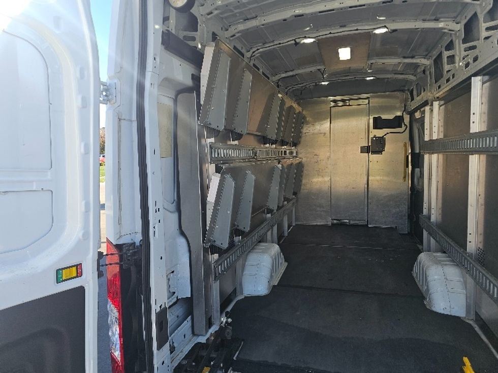 Cargo Van (Panel Van)-Light and Medium Duty Trucks-Ford-2020-Transit 350-Kansas City-MO-45,884\n\t\tmiles-$ 39,000 - Image 11