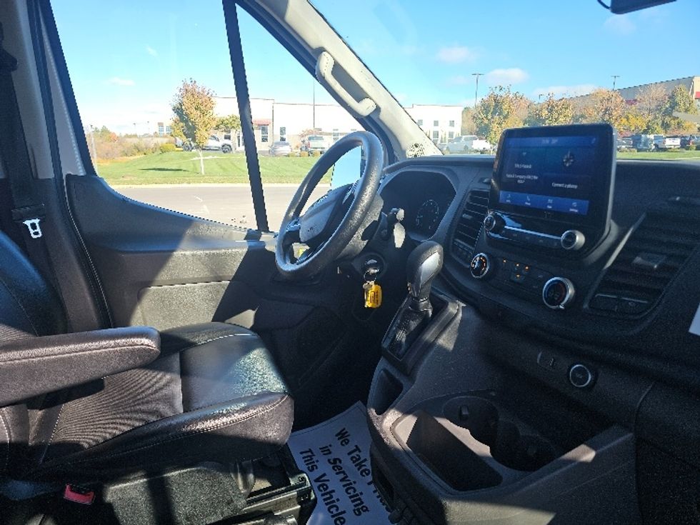 Cargo Van (Panel Van)-Light and Medium Duty Trucks-Ford-2020-Transit 350-Kansas City-MO-45,884\n\t\tmiles-$ 39,000 - Image 22