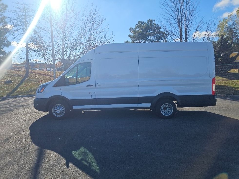 Cargo Van (Panel Van)-Light and Medium Duty Trucks-Ford-2020-Transit 350-Kansas City-MO-45,884\n\t\tmiles-$ 39,000 - Image 4