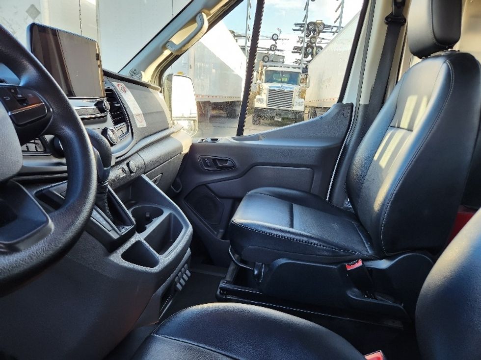 Cargo Van (Panel Van)-Light and Medium Duty Trucks-Ford-2020-Transit 350-Kent-WA-51,133\n\t\tmiles-$ 41,750 - Image 19
