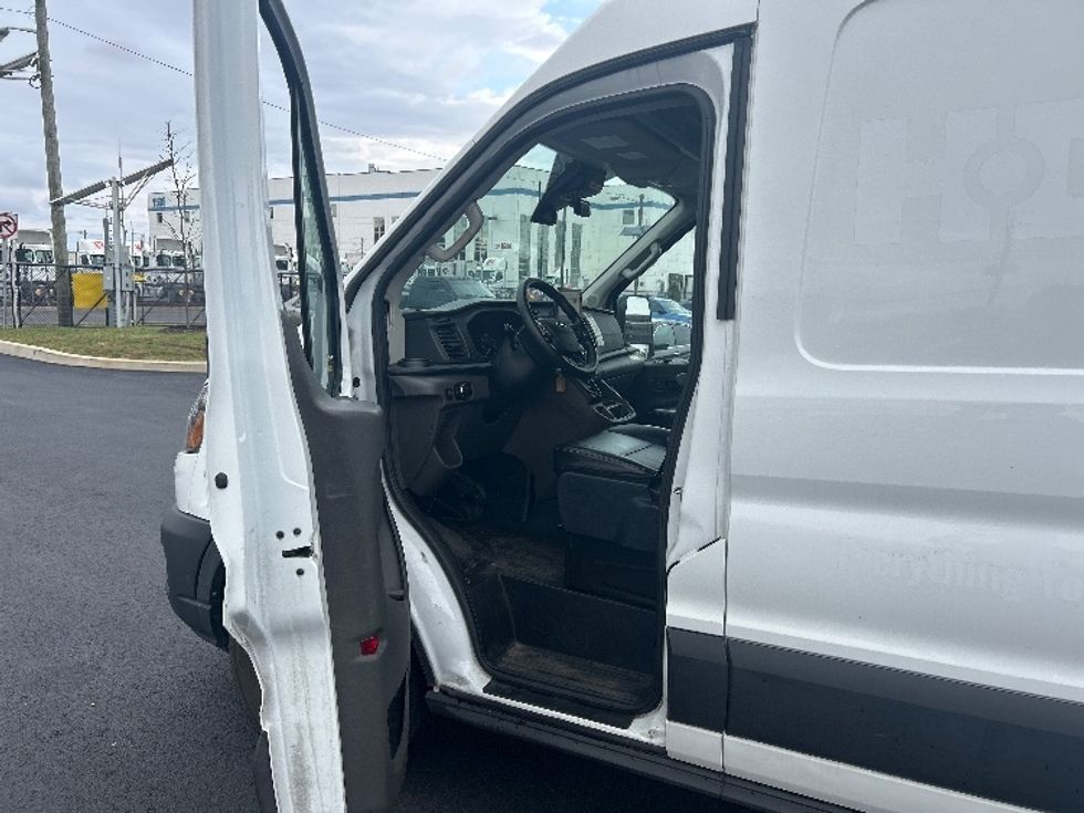 Cargo Van (Panel Van)-Light and Medium Duty Trucks-Ford-2020-Transit 350-Linden-NJ-38,050\n\t\tmiles-$ 40,500 - Image 16