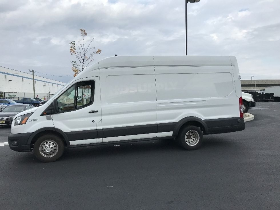 Cargo Van (Panel Van)-Light and Medium Duty Trucks-Ford-2020-Transit 350-Linden-NJ-38,050\n\t\tmiles-$ 40,500 - Image 4