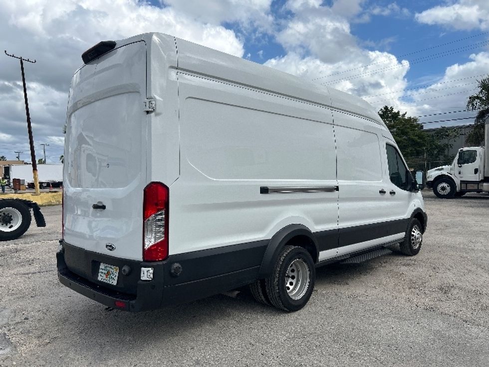 Cargo Van (Panel Van)-Light and Medium Duty Trucks-Ford-2020-Transit 350-Medley-FL-32,013\n\t\tmiles-$ 40,250 - Image 12