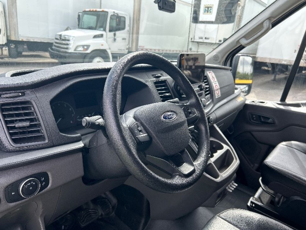 Cargo Van (Panel Van)-Light and Medium Duty Trucks-Ford-2020-Transit 350-Medley-FL-32,013\n\t\tmiles-$ 40,250 - Image 15