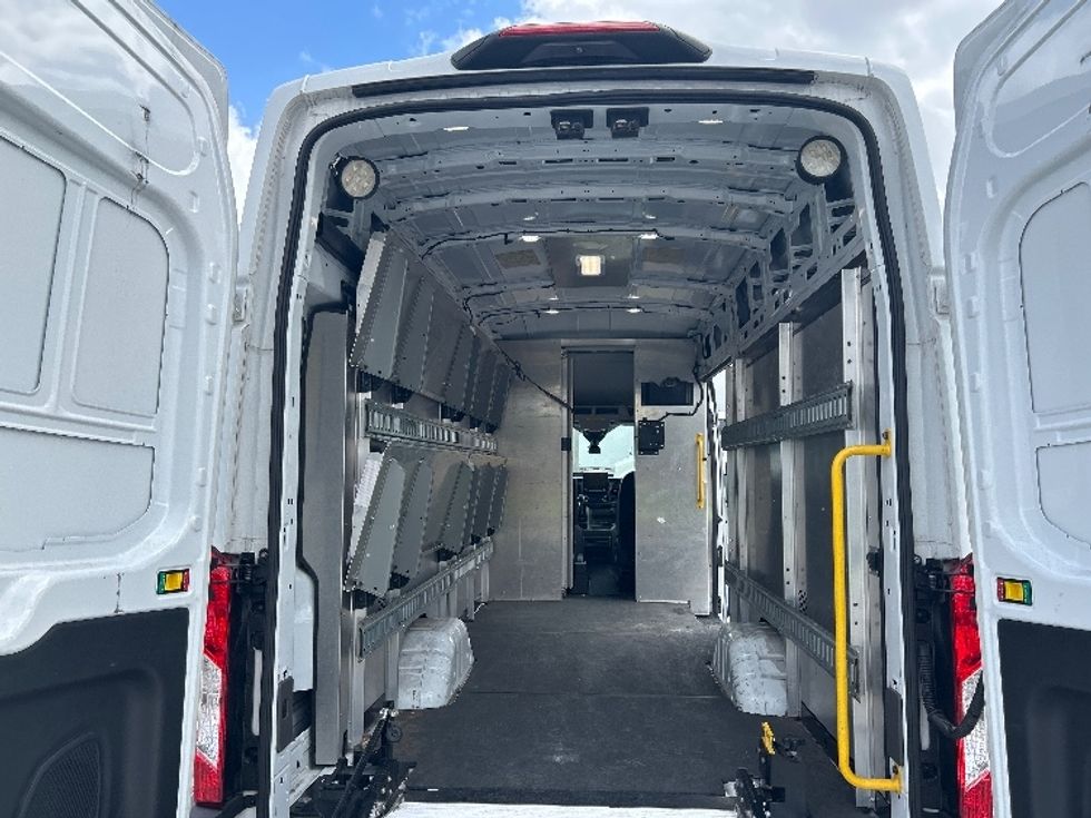 Cargo Van (Panel Van)-Light and Medium Duty Trucks-Ford-2020-Transit 350-Medley-FL-32,013\n\t\tmiles-$ 40,250 - Image 7