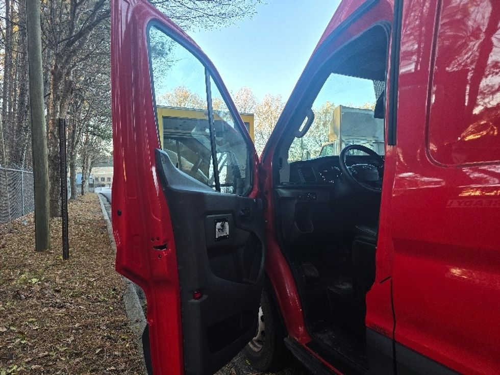 Cargo Van (Panel Van)-Light and Medium Duty Trucks-Ford-2020-Transit 350-Norcross-GA-82,100\n\t\tmiles-$ 30,250 - Image 15