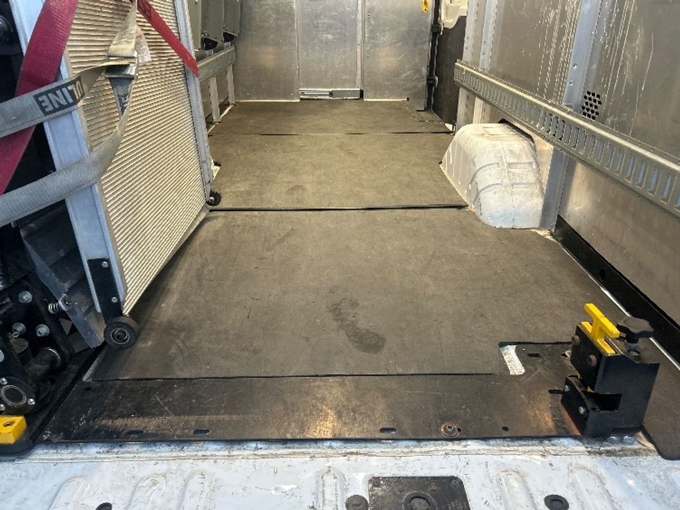 Cargo Van (Panel Van)-Light and Medium Duty Trucks-Ford-2020-Transit 350-Obetz-OH-28,392\n\t\tmiles-$ 40,500 - Image 10