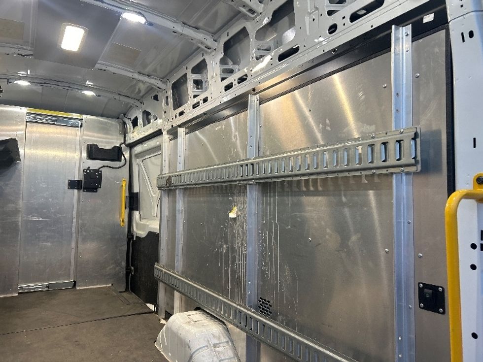 Cargo Van (Panel Van)-Light and Medium Duty Trucks-Ford-2020-Transit 350-Obetz-OH-28,392\n\t\tmiles-$ 40,500 - Image 12