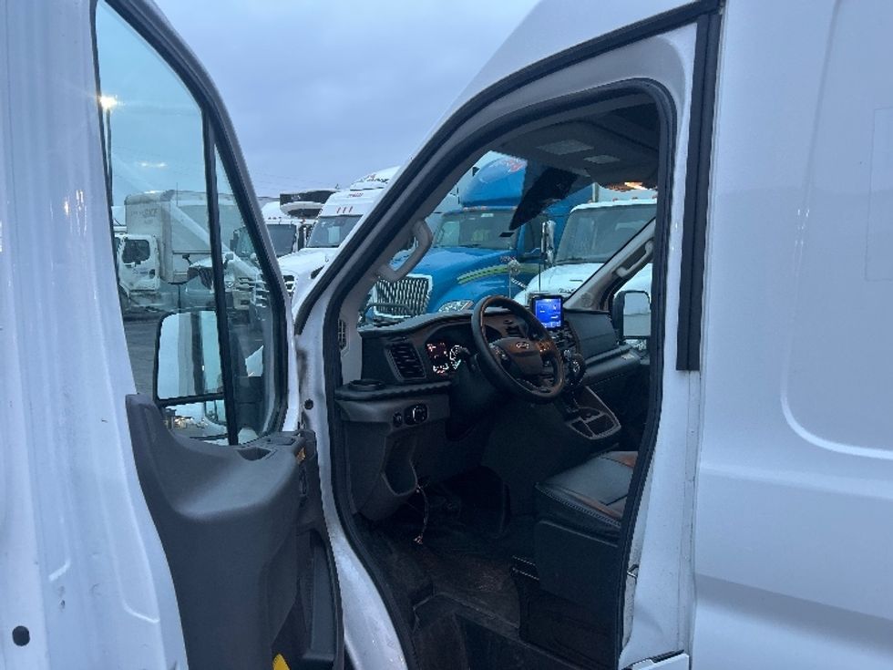 Cargo Van (Panel Van)-Light and Medium Duty Trucks-Ford-2020-Transit 350-Obetz-OH-28,392\n\t\tmiles-$ 40,500 - Image 16