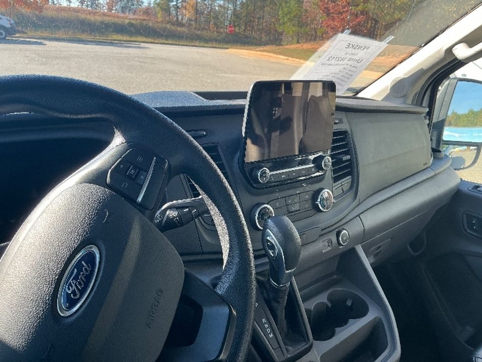 Cargo Van (Panel Van)-Light and Medium Duty Trucks-Ford-2020-Transit 350-Prince George-VA-72,162\n\t\tmiles-$ 38,000 - Image 17