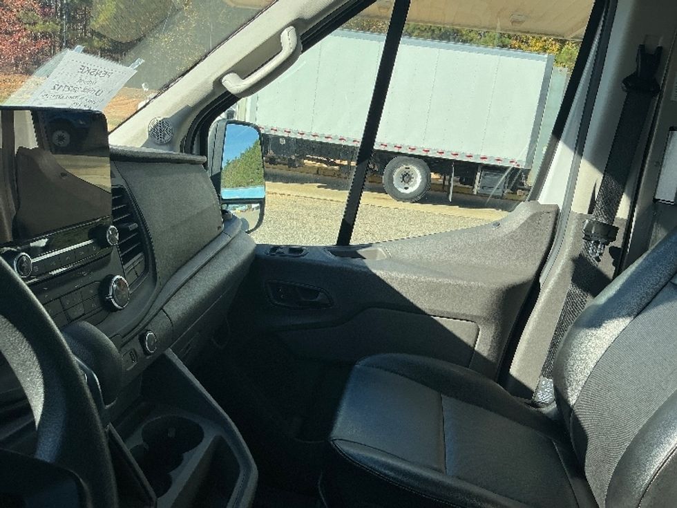 Cargo Van (Panel Van)-Light and Medium Duty Trucks-Ford-2020-Transit 350-Prince George-VA-72,162\n\t\tmiles-$ 38,000 - Image 19