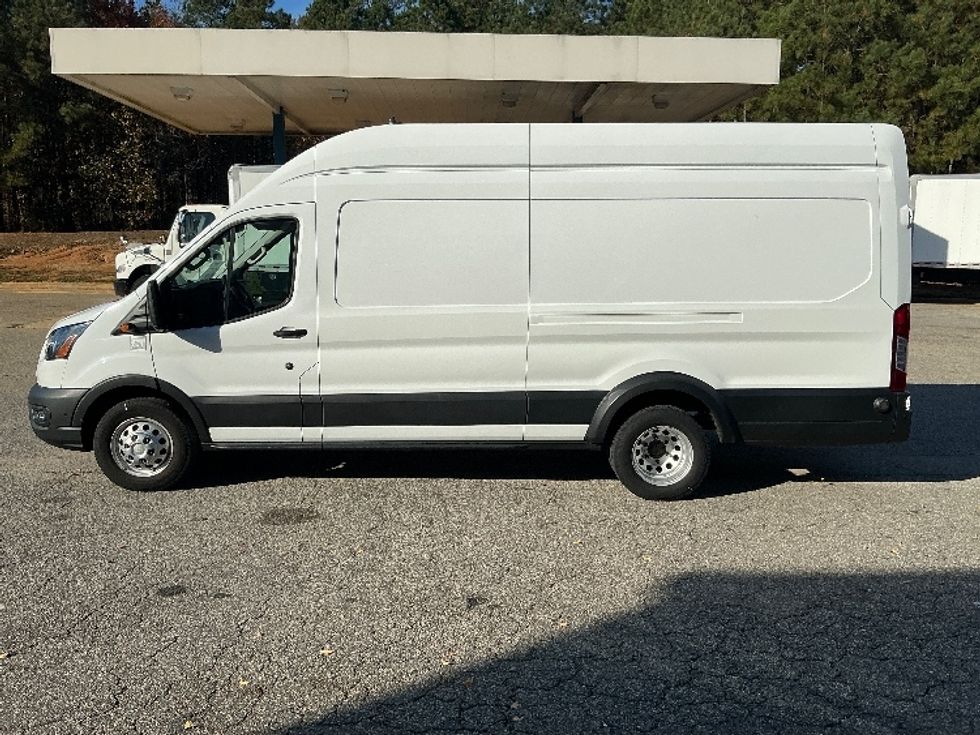Cargo Van (Panel Van)-Light and Medium Duty Trucks-Ford-2020-Transit 350-Prince George-VA-72,162\n\t\tmiles-$ 38,000 - Image 4