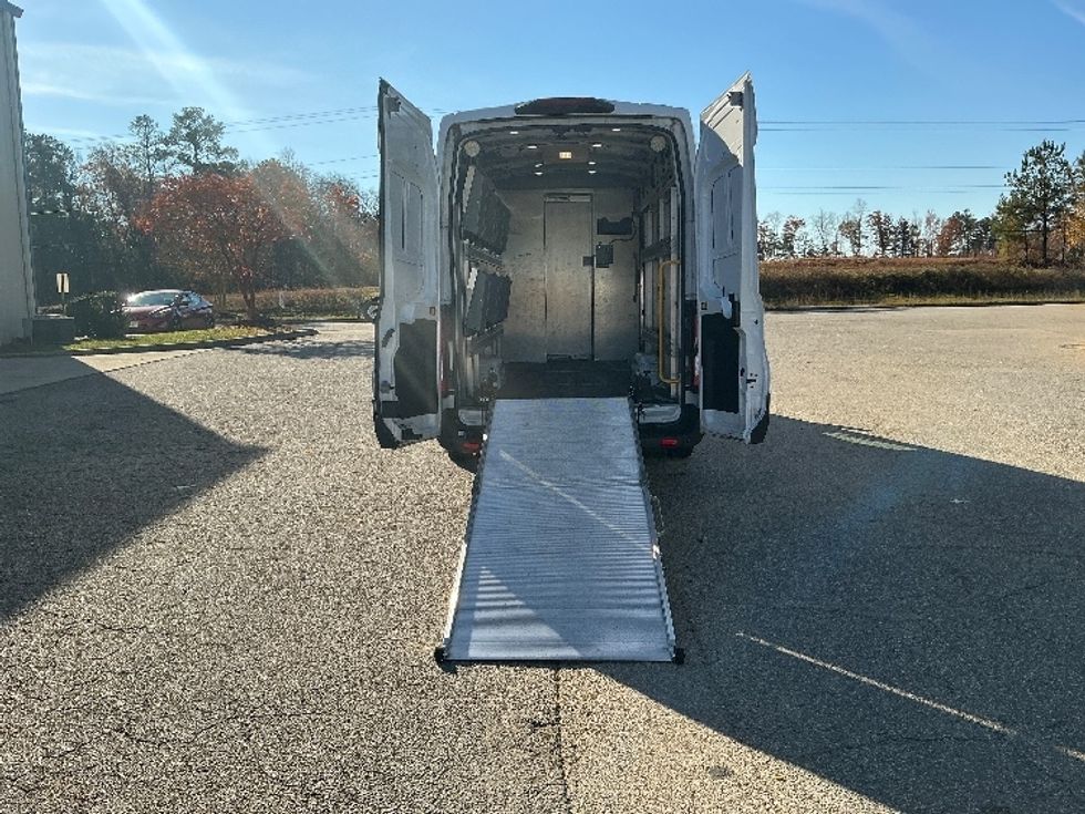 Cargo Van (Panel Van)-Light and Medium Duty Trucks-Ford-2020-Transit 350-Prince George-VA-72,162\n\t\tmiles-$ 38,000 - Image 9