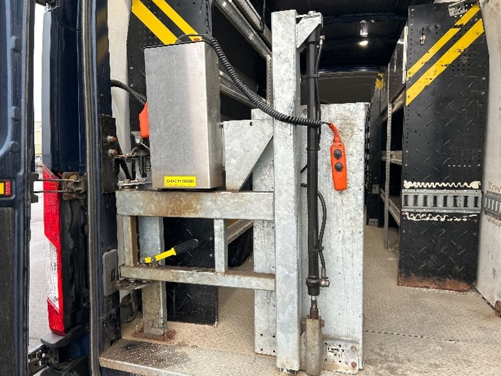 Cargo Van (Panel Van)-Light and Medium Duty Trucks-Ford-2020-Transit 350-Rothschild-WI-132,698\n\t\tmiles-$ 26,500 - Image 9