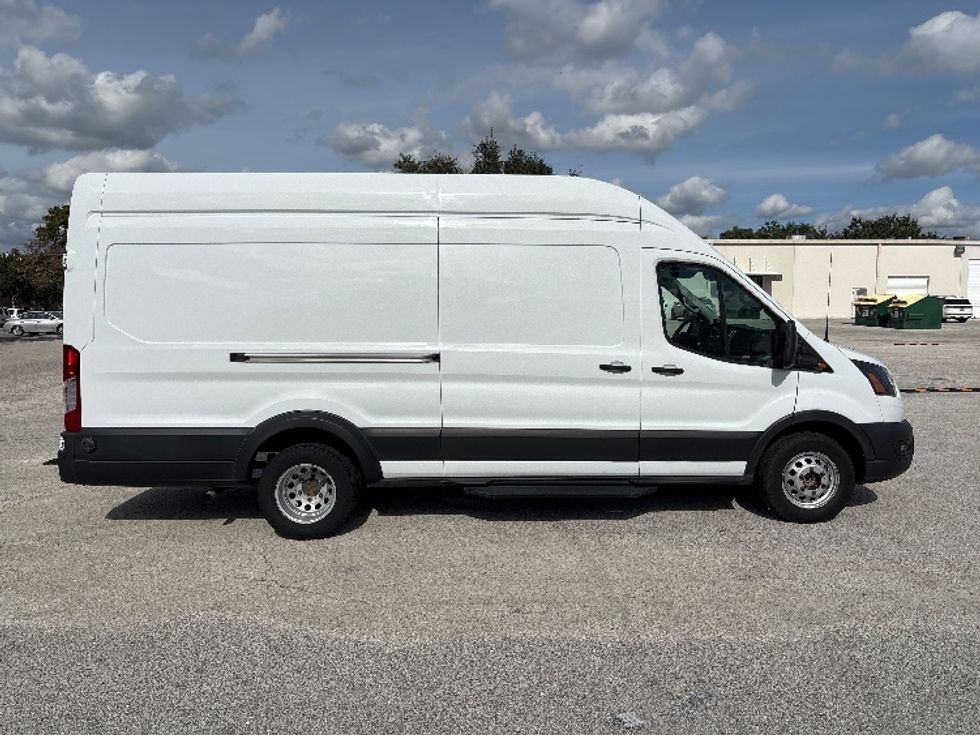 Cargo Van (Panel Van)-Light and Medium Duty Trucks-Ford-2020-Transit 350-Tampa-FL-31,432\n\t\tmiles-$ 42,000 - Image 15