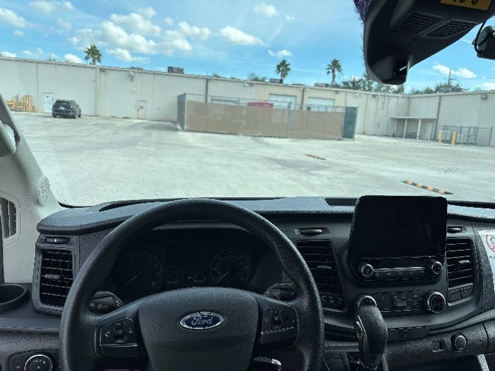 Cargo Van (Panel Van)-Light and Medium Duty Trucks-Ford-2020-Transit 350-Tampa-FL-31,432\n\t\tmiles-$ 42,000 - Image 18