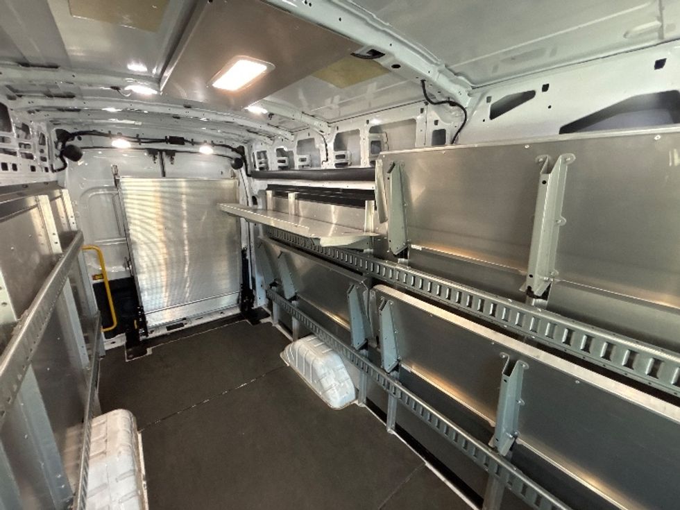 Cargo Van (Panel Van)-Light and Medium Duty Trucks-Ford-2020-Transit 350-Tampa-FL-31,432\n\t\tmiles-$ 42,000 - Image 26