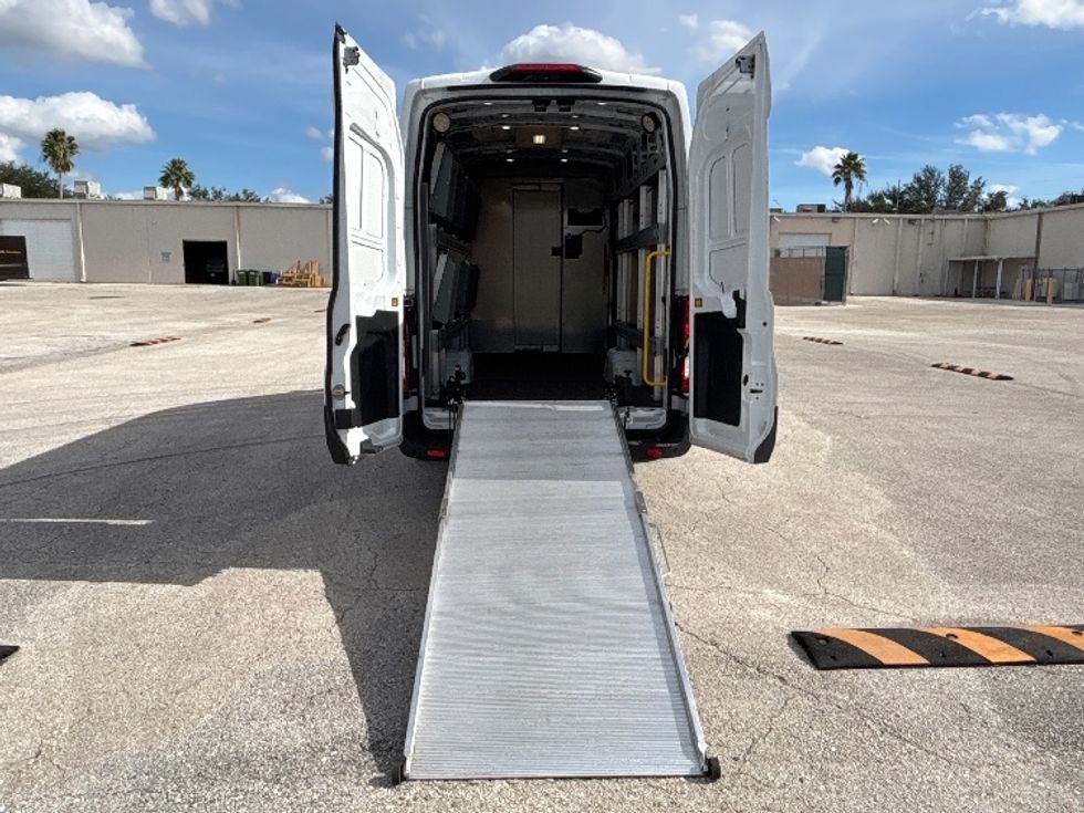 Cargo Van (Panel Van)-Light and Medium Duty Trucks-Ford-2020-Transit 350-Tampa-FL-31,432\n\t\tmiles-$ 42,000 - Image 9