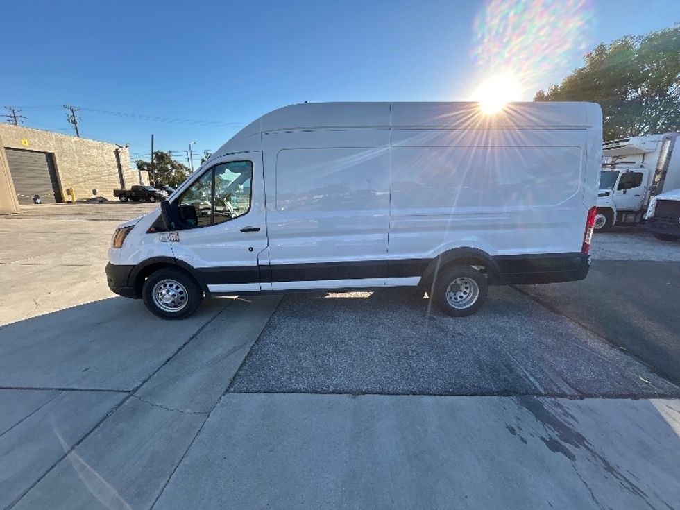 Cargo Van (Panel Van)-Light and Medium Duty Trucks-Ford-2020-Transit 350-Torrance-CA-54,808\n\t\tmiles-$ 37,750 - Image 4