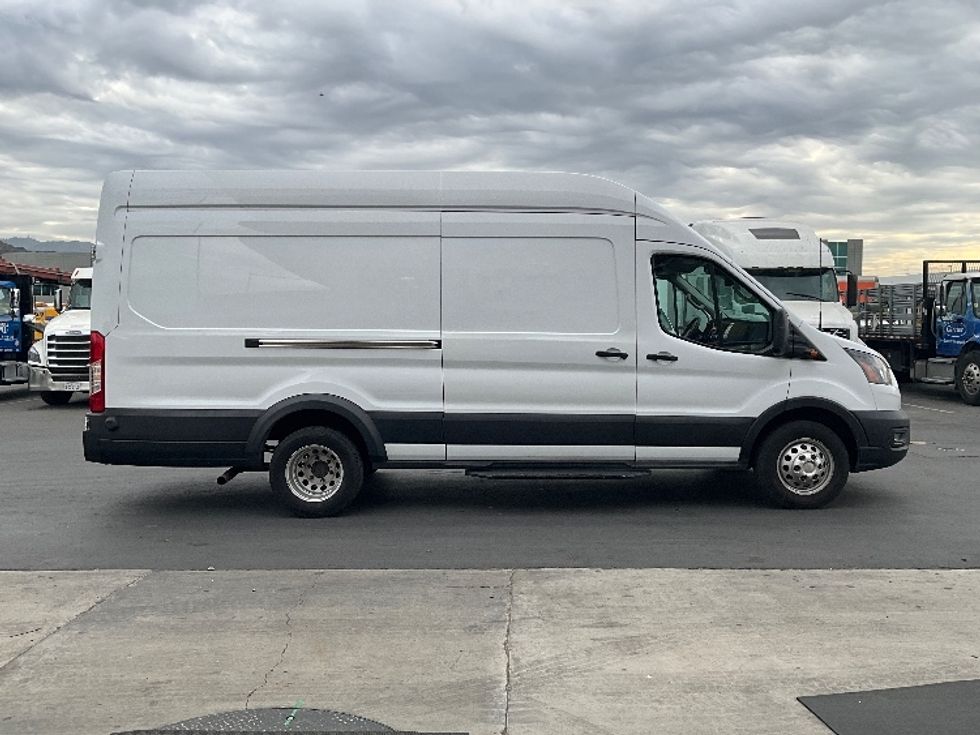 Cargo Van (Panel Van)-Light and Medium Duty Trucks-Ford-2020-Transit 350-Torrance-CA-63,345\n\t\tmiles-$ 37,500 - Image 15
