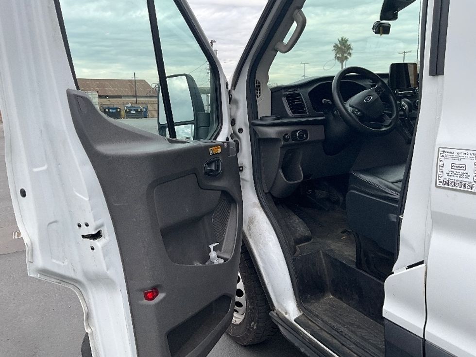 Cargo Van (Panel Van)-Light and Medium Duty Trucks-Ford-2020-Transit 350-Torrance-CA-63,345\n\t\tmiles-$ 37,500 - Image 16