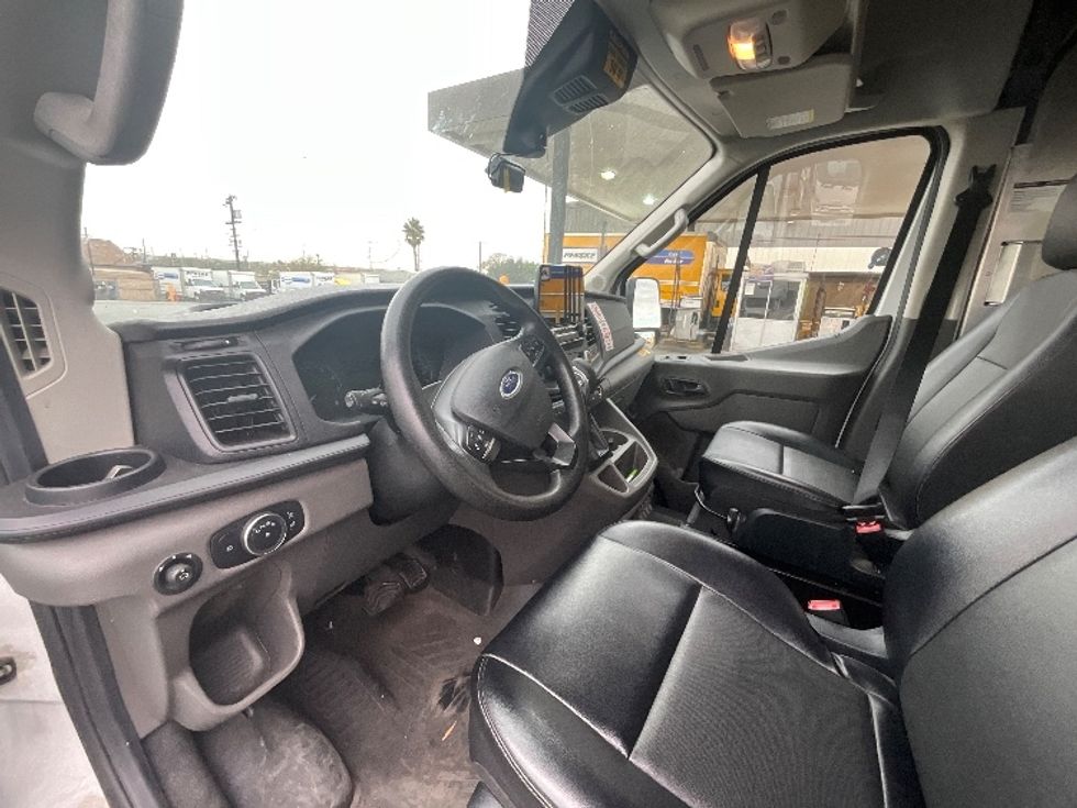 Cargo Van (Panel Van)-Light and Medium Duty Trucks-Ford-2020-Transit 350-Torrance-CA-63,345\n\t\tmiles-$ 37,500 - Image 17