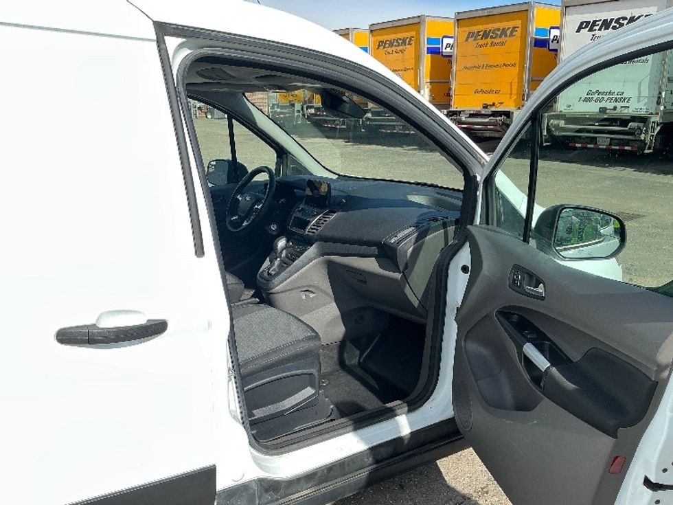 Cargo Van (Panel Van)-Light and Medium Duty Trucks-Ford-2020-TRANXLT-Calgary-AB-81,642\n\t\tkm-$ 32,250 - Image 20