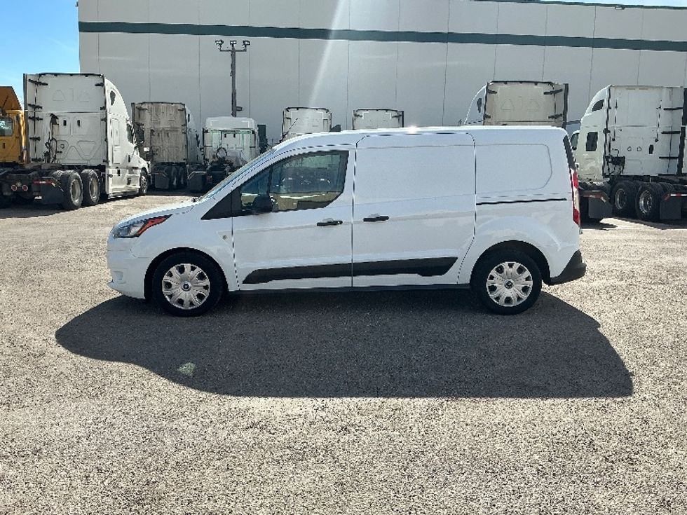 Cargo Van (Panel Van)-Light and Medium Duty Trucks-Ford-2020-TRANXLT-Calgary-AB-81,642\n\t\tkm-$ 32,250 - Image 4