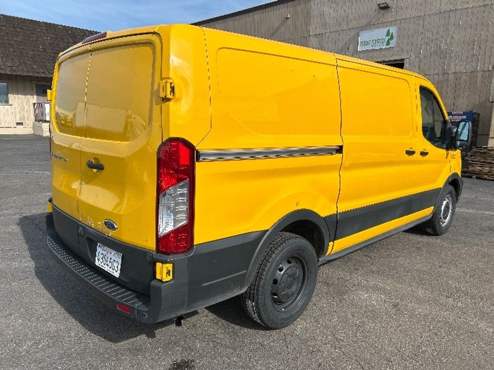 Cargo Van (Panel Van)-Light and Medium Duty Trucks-Ford-2021-Transit 150-Fontana-CA-105,147\n\t\tmiles-$ 21,000 - Image 11