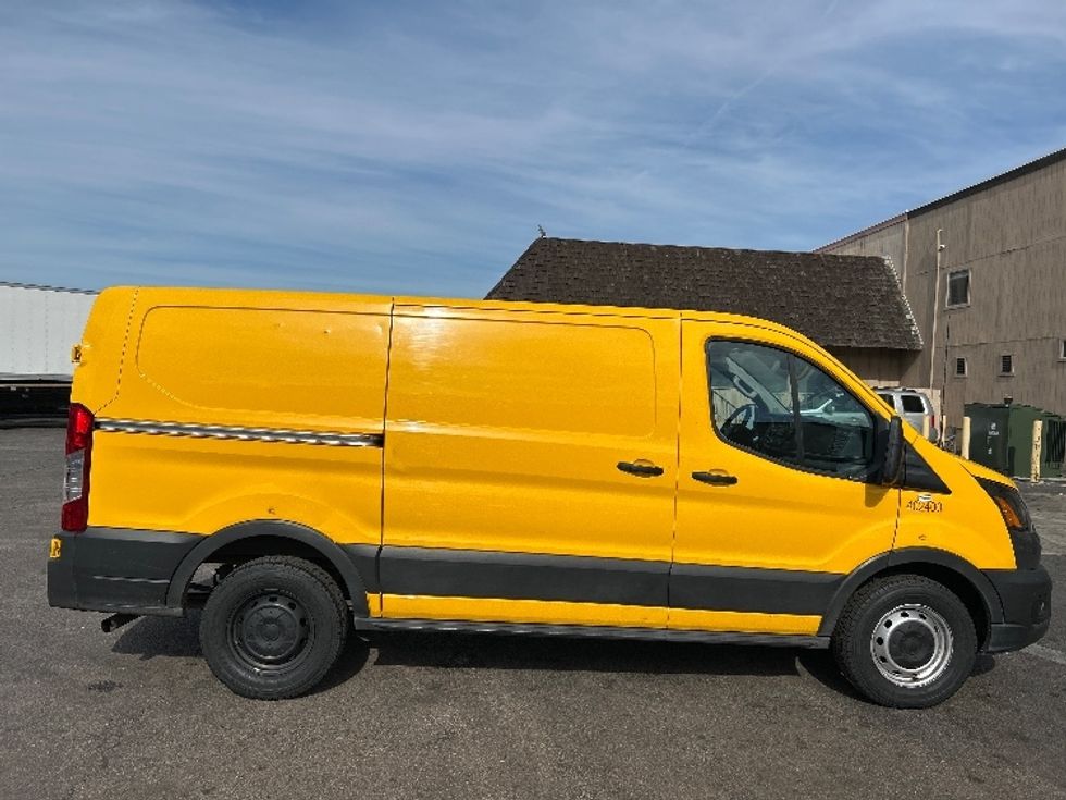 Cargo Van (Panel Van)-Light and Medium Duty Trucks-Ford-2021-Transit 150-Fontana-CA-105,147\n\t\tmiles-$ 21,000 - Image 12