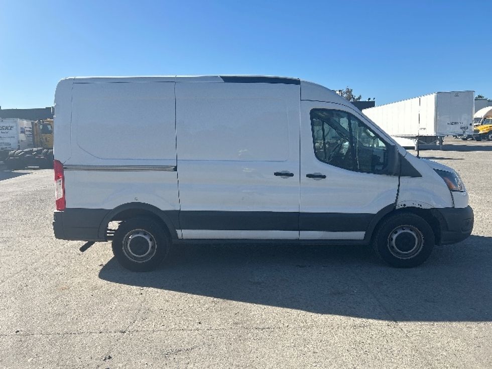 Cargo Van (Panel Van)-Light and Medium Duty Trucks-Ford-2021-Transit 150-Fontana-CA-53,376\n\t\tmiles-$ 32,500 - Image 15